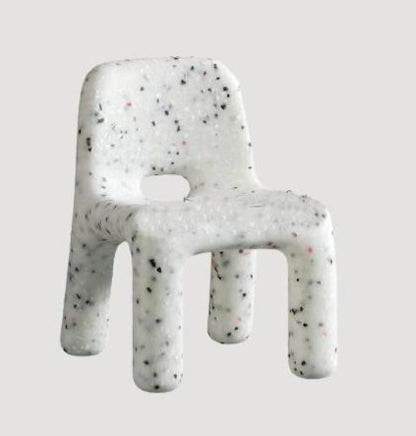 Chaise enfant en résine artisanale