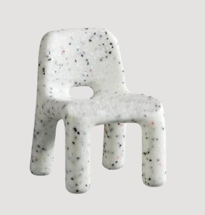 Chaise enfant en résine artisanale