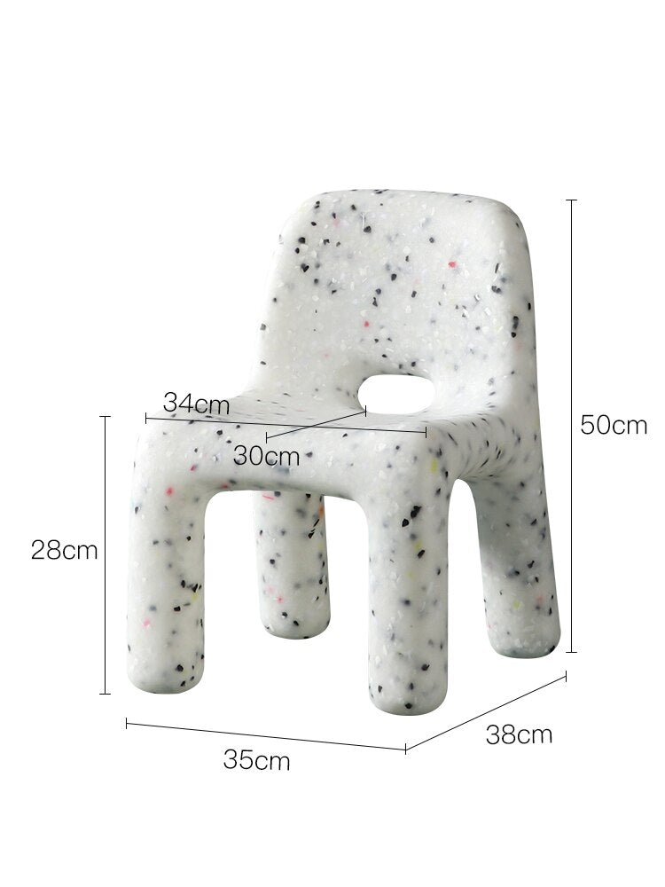 Chaise enfant en résine artisanale