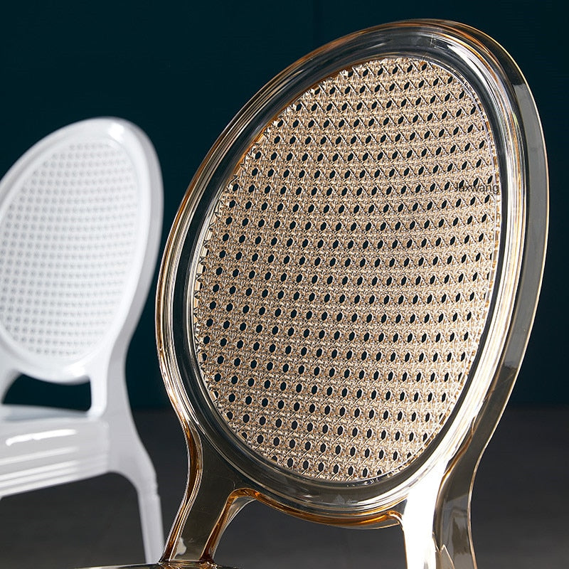 Chaise médaillon design de style époque en résine