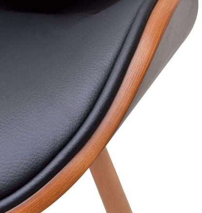 Chaise scandinave moderne en bois et cuir matelassé