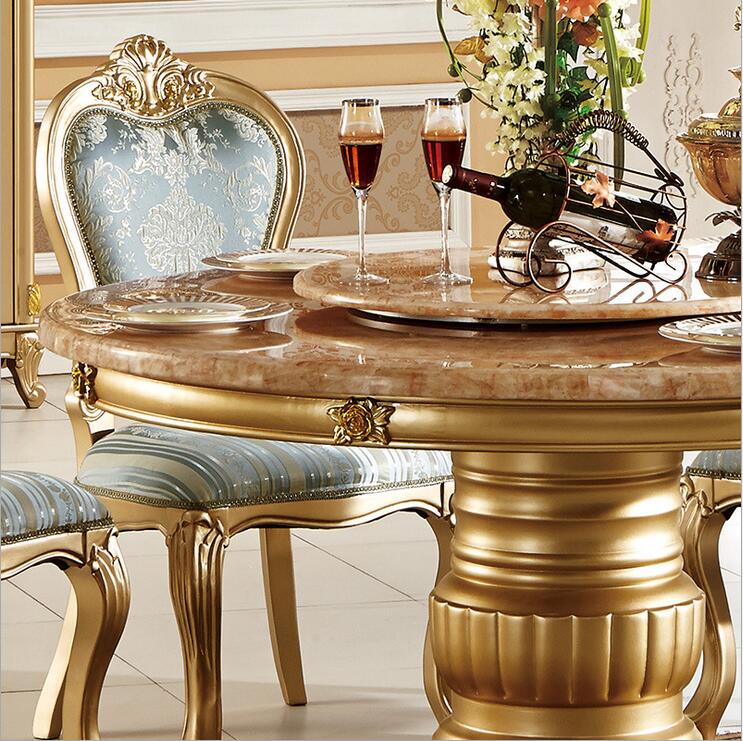 Chaise louis XVI avec cadre en bois doré et assise en tissus bleu ciel