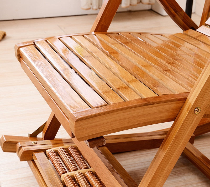 Détails de cette Chaise longue en bois avec accoudoirs et coussin