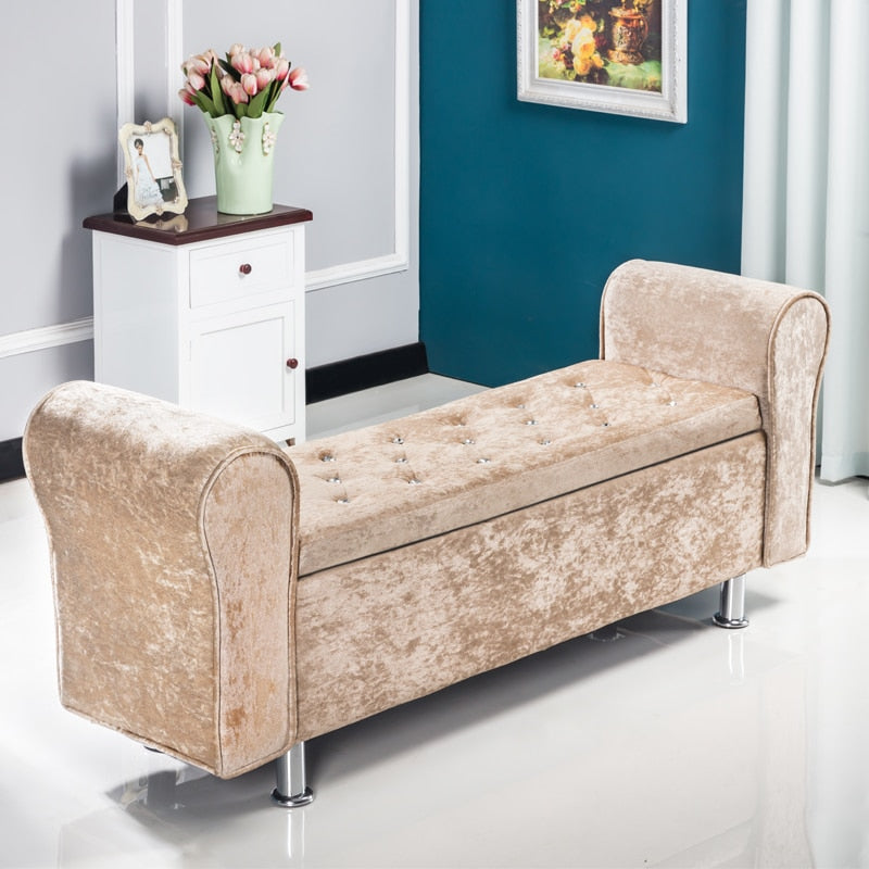 Banc de rangement en velours capitonné avec accoudoirs
