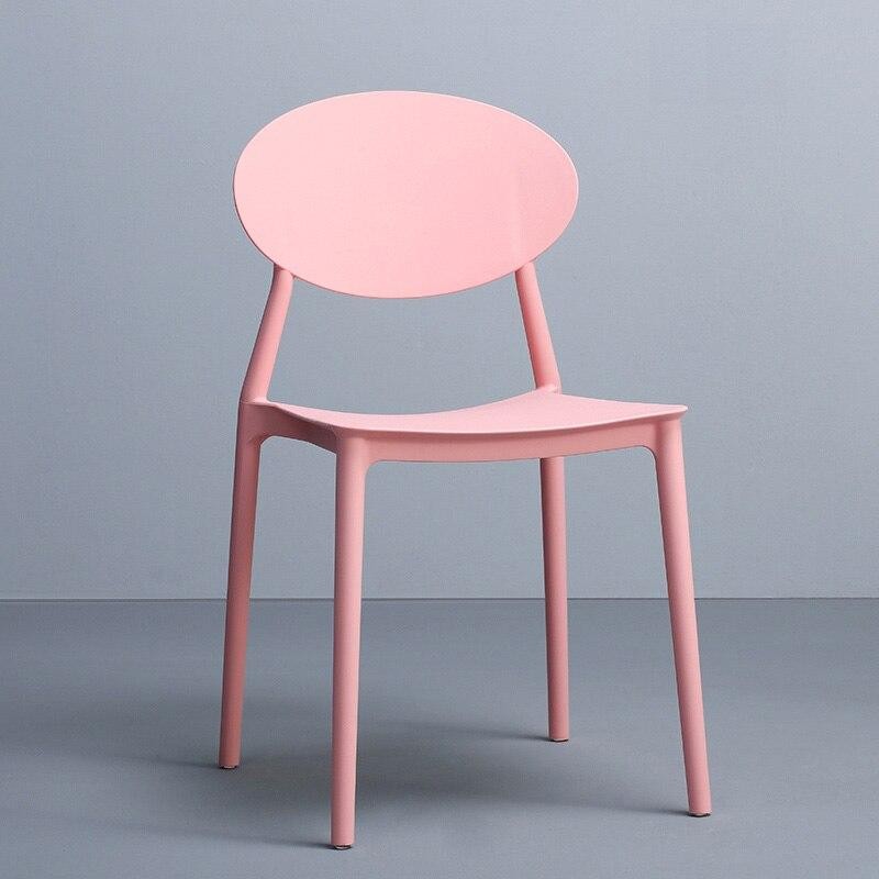 Chaise médaillon design en plastique avec assise large