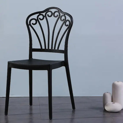 Chaise moderne en plastique bleu avec dossier d'époque romantique