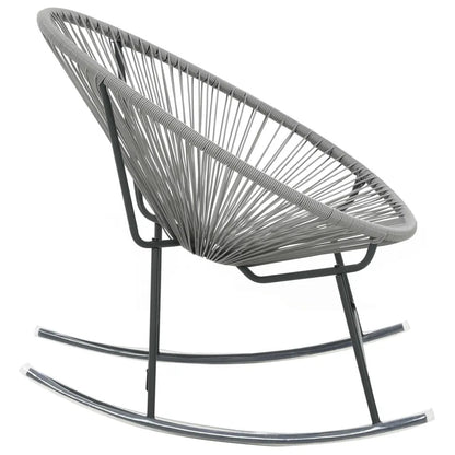 Chaise à bascule design grise avec assise ovale en rotin et pieds en acier