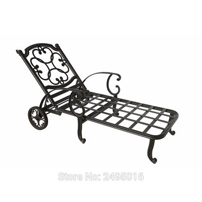 Transat de jardin en fer noir de style romantique
