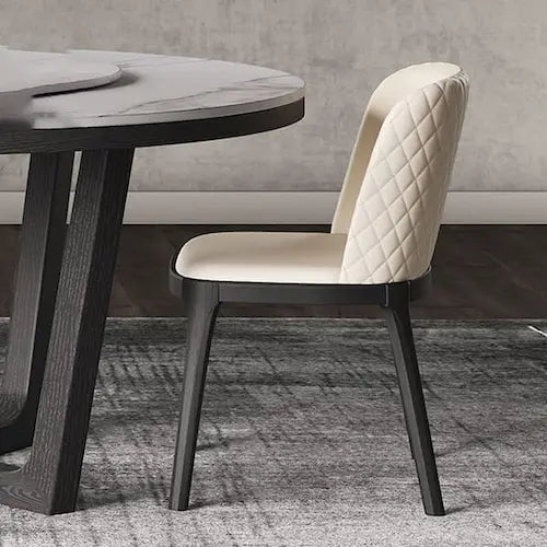 Chaise design de salle à manger en cuir matelassé et bois