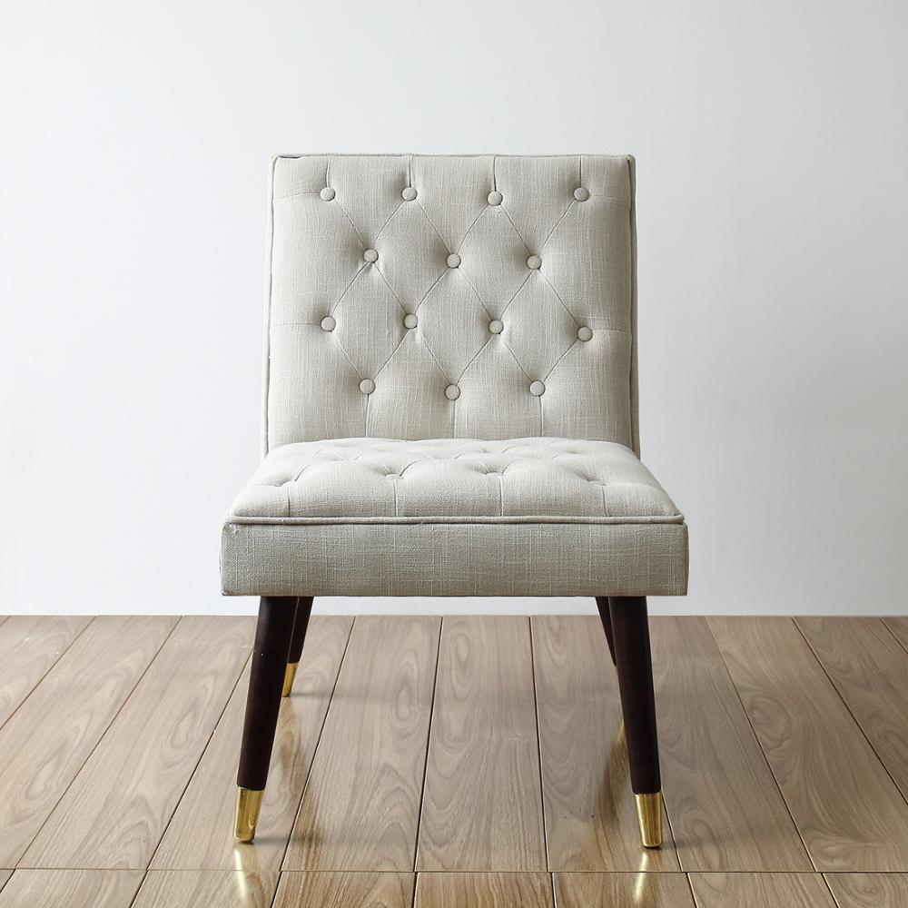 Chaise vintage en tissus gris avec pieds en bois