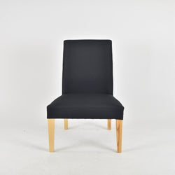 chaise moderne en tissus noir et bois 