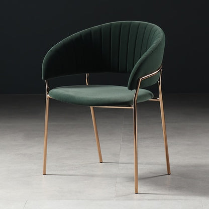 Chaise design velours et métal doré avec dossier incurvé