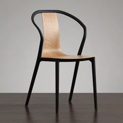Chaise design minimaliste en résine et bois à dossier échancré bois clair