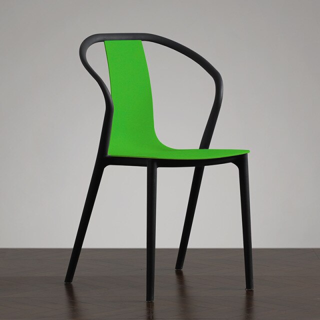 Chaise design minimaliste en résine et bois à dossier échancré vert