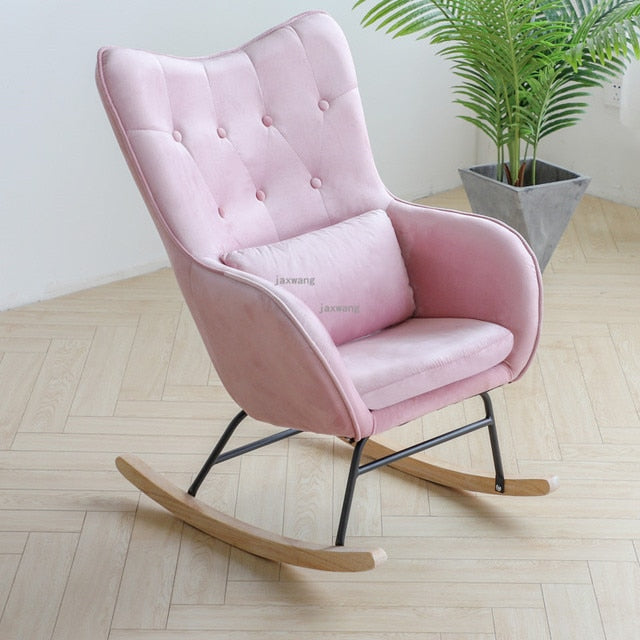 Chaise à bascule scandinave assise fauteuil à dossier haut bord incurvé