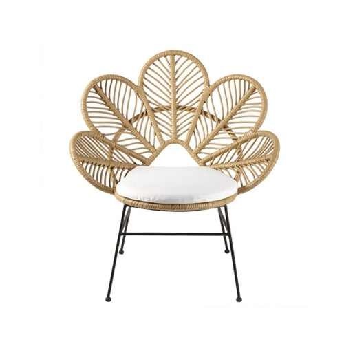 Chaise moderne en bois et rotin avec dossier pétales