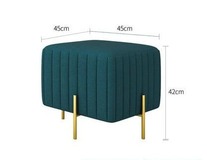 Banc design en velours et pieds en métal doré fins