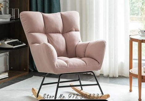Fauteuil scandinave à bascule rembourré tissu et bois