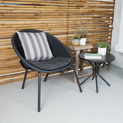 Chaise moderne avec dossier ergonomique en rotin