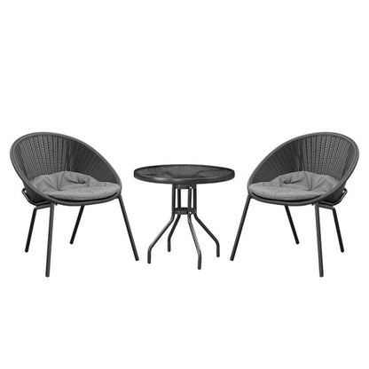 Chaise moderne avec dossier ergonomique en rotin
