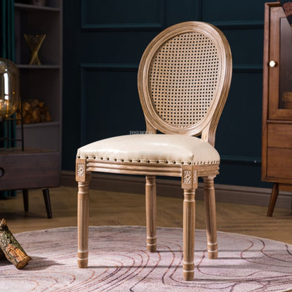 Chaise médaillon empereur en bois et rotin avec accoudoirs