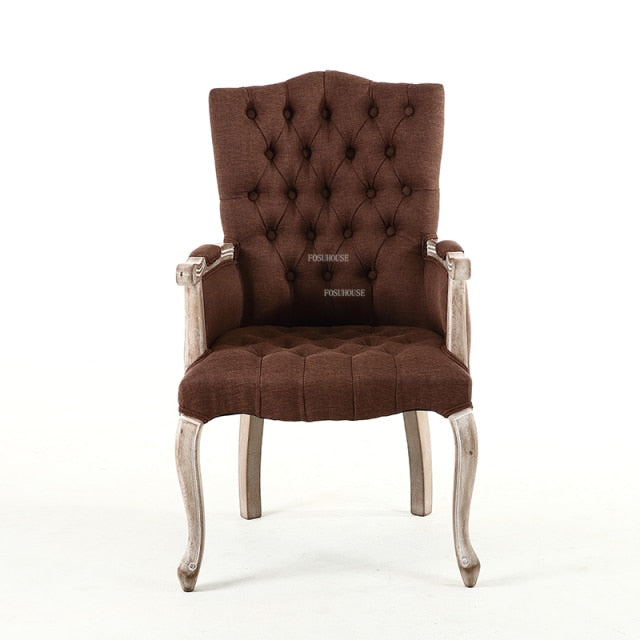 Fauteuil vintage capitonné avec armature bois