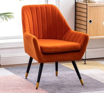 Fauteuil design scandinave en velours surpiqué et pieds en métal